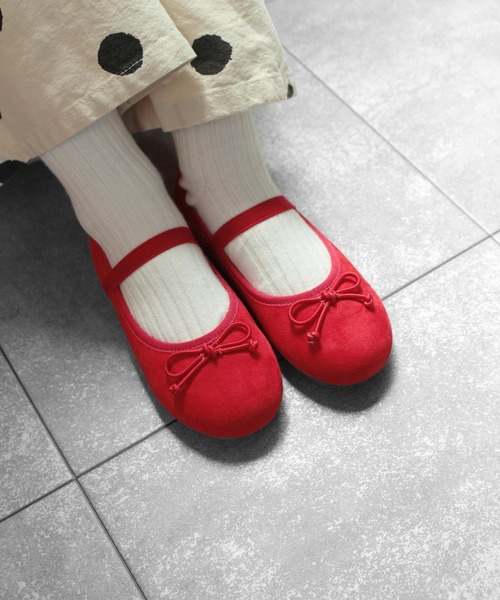 SOROTTO（ソロット）の「ぺたんこバレエシューズ 16-18cm ストラップ付き（バレエシューズ・キッズ・ブラック/ベージュ/ピンク/ブルーグレー/イエロー/グリーン/レオパード/ブラック系その他/ゴールド/レッド/ブルー/ピンク系その他/ブラック系その他2/シルバー/その他/チェック/レッド系その他/キャメル/グリーン系その他/オレンジ/ブルー系その他/パープル/ダークブラウン/ブラウン系その他/ゴールド系その他/その他1/アイボリー/ブラック系その他3・16.0cm/17.0cm/18.0cm）」の20枚目の写真