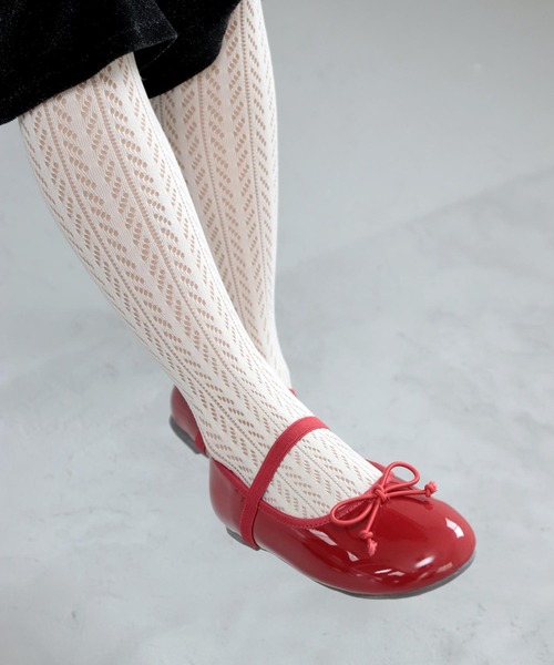 SOROTTO（ソロット）の「ぺたんこバレエシューズ 16-18cm ストラップ付き（バレエシューズ・キッズ・ブラック/ベージュ/ピンク/ブルーグレー/イエロー/グリーン/レオパード/ブラック系その他/ゴールド/レッド/ブルー/ピンク系その他/ブラック系その他2/シルバー/その他/チェック/レッド系その他/キャメル/グリーン系その他/オレンジ/ブルー系その他/パープル/ダークブラウン/ブラウン系その他/ゴールド系その他/その他1/アイボリー/ブラック系その他3・16.0cm/17.0cm/18.0cm）」の19枚目の写真