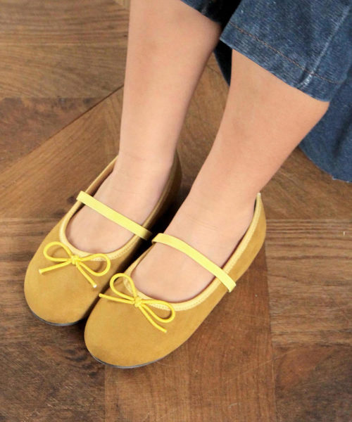 SOROTTO（ソロット）の「ぺたんこバレエシューズ 16-18cm ストラップ付き（バレエシューズ・キッズ・ブラック/ベージュ/ピンク/ブルーグレー/イエロー/グリーン/レオパード/ブラック系その他/ゴールド/レッド/ブルー/ピンク系その他/ブラック系その他2/シルバー/その他/チェック/レッド系その他/キャメル/グリーン系その他/オレンジ/ブルー系その他/パープル/ダークブラウン/ブラウン系その他/ゴールド系その他/その他1/アイボリー/ブラック系その他3・16.0cm/17.0cm/18.0cm）」の15枚目の写真