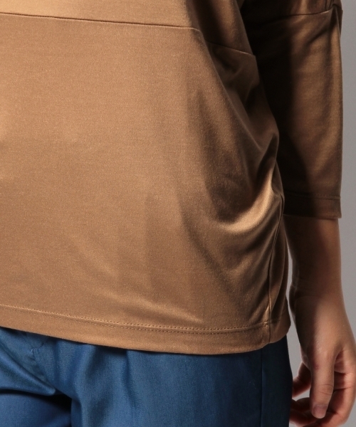 UNITED ARROWS（ユナイテッドアローズ）の「UA/AP TE/CU ドルマン カットソー（Tシャツ/カットソー・レディース・ブラウン/オリーブ/コバルトブルー/ロイヤルブルー/ネイビー・フリー）」の11枚目の写真