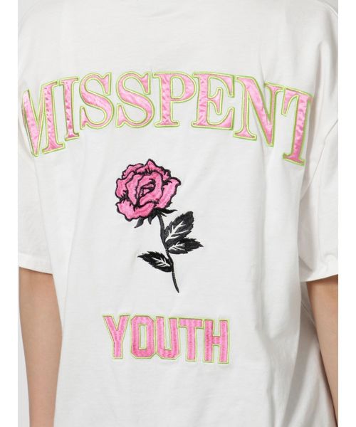 jouetie（ジュエティ）の「サテンBIGロゴT（Tシャツ/カットソー・レディース・オフホワイト/ブラック/オレンジ・MEDIUM）」の4枚目の写真