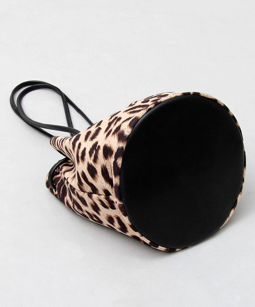 A.M.S.（エーエムエス）の「【A.M.S./エーエムエス】 レオパード 巾着バッグ / ミニショルダーバッグ（ショルダーバッグ・レディース・ブラウン系その他/ベージュ系その他・FREE）」の6枚目の写真