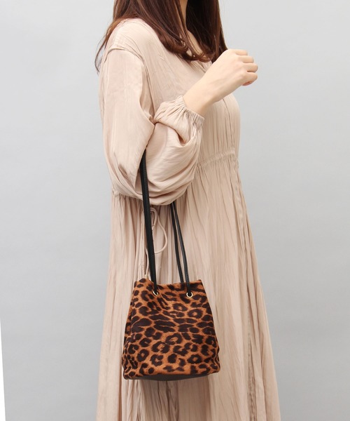 A.M.S.（エーエムエス）の「【A.M.S./エーエムエス】 レオパード 巾着バッグ / ミニショルダーバッグ（ショルダーバッグ・レディース・ブラウン系その他/ベージュ系その他・FREE）」の15枚目の写真