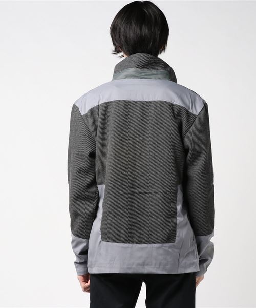 hummel(ヒュンメル)の「直営店・WEB限定 hummel(ヒュンメル)異素材コンビブルゾン(ブルゾン・メンズ・ブラック/グレー・SMALL/MEDIUM/LARGE/X-LARGE)」の4枚目の写真