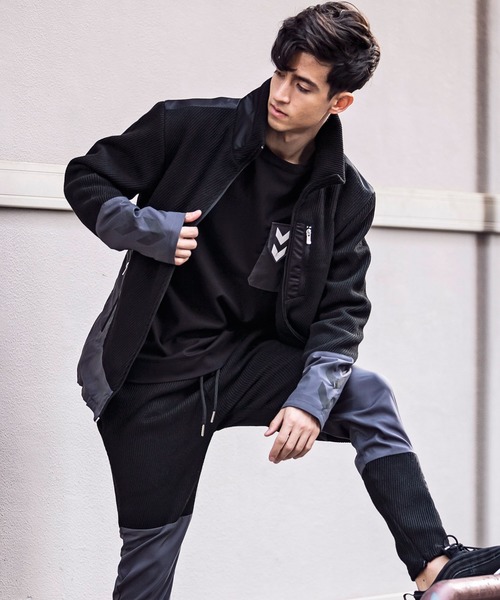 hummel(ヒュンメル)の「直営店・WEB限定 hummel(ヒュンメル)異素材コンビブルゾン(ブルゾン・メンズ・ブラック/グレー・SMALL/MEDIUM/LARGE/X-LARGE)」の7枚目の写真