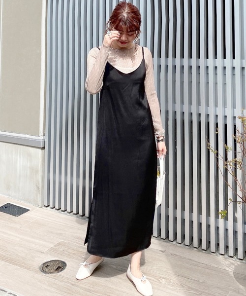 archives（アルシーヴ）の「サテンVネックキャミワンピース（ワンピース・レディース・ミント/グレー/ブラック・MEDIUM）」の2枚目の写真