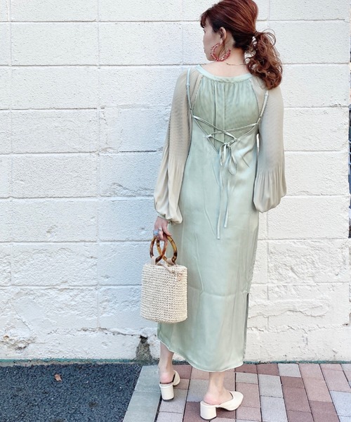 archives（アルシーヴ）の「サテンVネックキャミワンピース（ワンピース・レディース・ミント/グレー/ブラック・MEDIUM）」の6枚目の写真