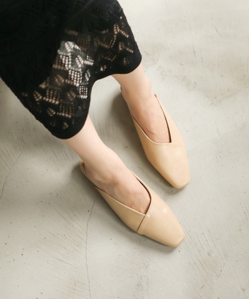 Bab（バブ）の「【WEB限定】ソフトスクエアトゥバブーシュ風スリッパフラットサンダル（サンダル・レディース・ベージュ/ブラウン・M/L）」の18枚目の写真