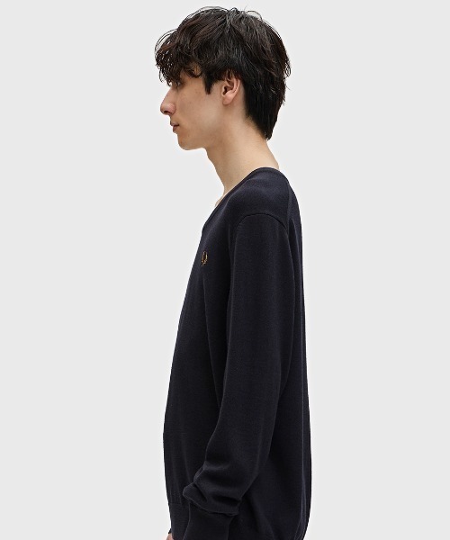 Classic V Neck Sweater／クラシックVネックニット（ニット