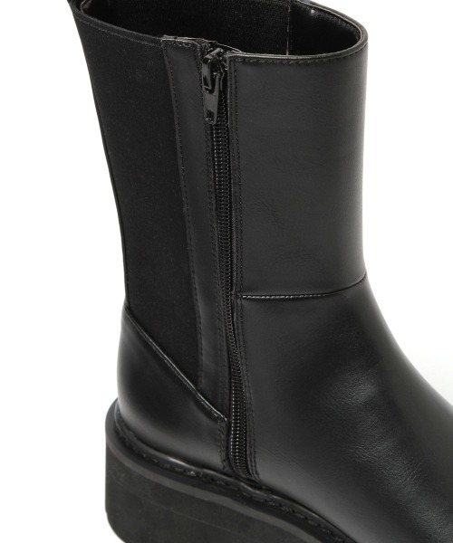 LOWRYS FARM（ローリーズファーム）の「バックゴアブーツ　894406（ブーツ・レディース・ブラック/カーキ・MEDIUM/LARGE）」の11枚目の写真