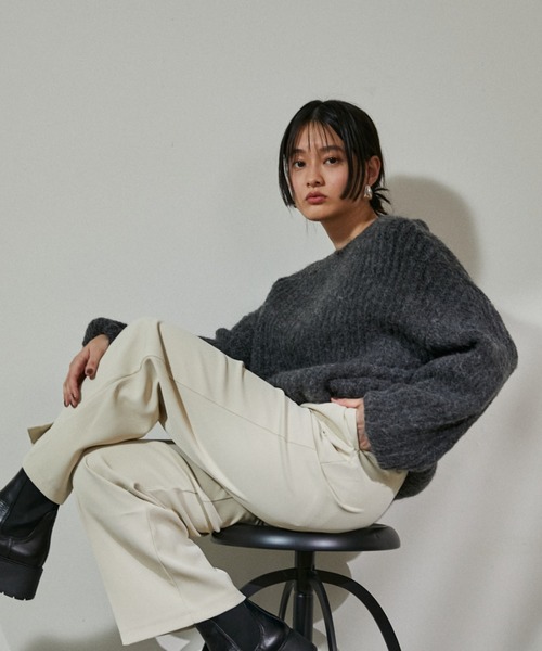 ECRIRE(エクリール)の「モヘアオーバーニットプルオーバー(ニット/セーター・レディース・チャコールグレー/ブラウン/グレー/ブルー・フリー)」の6枚目の写真