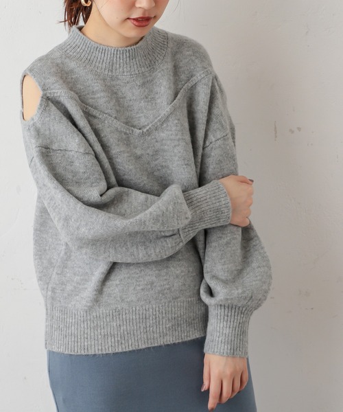 natural couture（ナチュラルクチュール）の「ショルダースリットブークレーニット（ニット/セーター・レディース・ベージュ/グレー/オフホワイト/グリーン・FREE）」の3枚目の写真