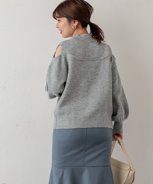 natural couture（ナチュラルクチュール）の「ショルダースリットブークレーニット（ニット/セーター・レディース・ベージュ/グレー/オフホワイト/グリーン・FREE）」の9枚目の写真