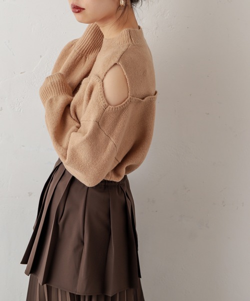 natural couture（ナチュラルクチュール）の「ショルダースリットブークレーニット（ニット/セーター・レディース・ベージュ/グレー/オフホワイト/グリーン・FREE）」の15枚目の写真