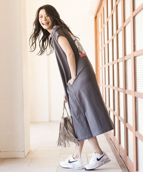 BAYFLOW（ベイフロー）の「【Lee(リー)】カットソーワンピース（ワンピース・レディース・チャコールグレー/ベージュ/オフホワイト・FREE）」の14枚目の写真