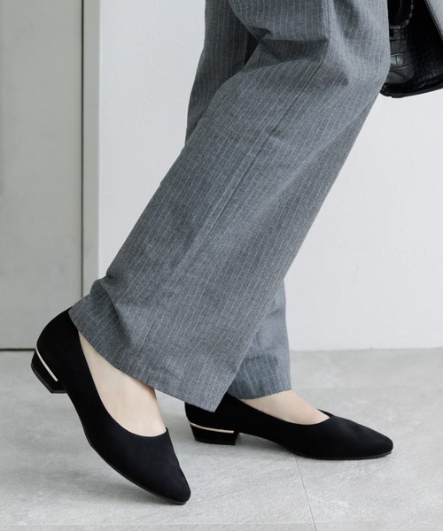 chocolates(チョコラテス)の「晴雨兼用 ポインテッドローヒールパンプス【日本製】(パンプス・レディース・ライトピンク/マスタード/ブラック/ライトグリーン/ライトグレー/ブラック系その他/モカ/ベージュ・22cm/24cm/23.5cm/23cm/22.5cm/24.5cm/25cm)」の22枚目の写真