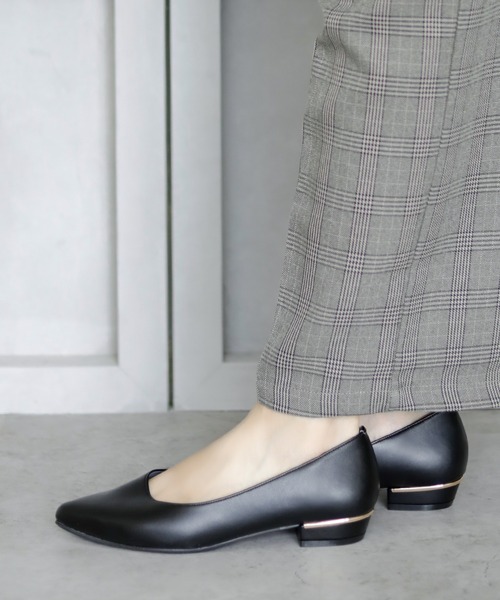 chocolates(チョコラテス)の「晴雨兼用 ポインテッドローヒールパンプス【日本製】(パンプス・レディース・ライトピンク/マスタード/ブラック/ライトグリーン/ライトグレー/ブラック系その他/モカ/ベージュ・22cm/24cm/23.5cm/23cm/22.5cm/24.5cm/25cm)」の20枚目の写真