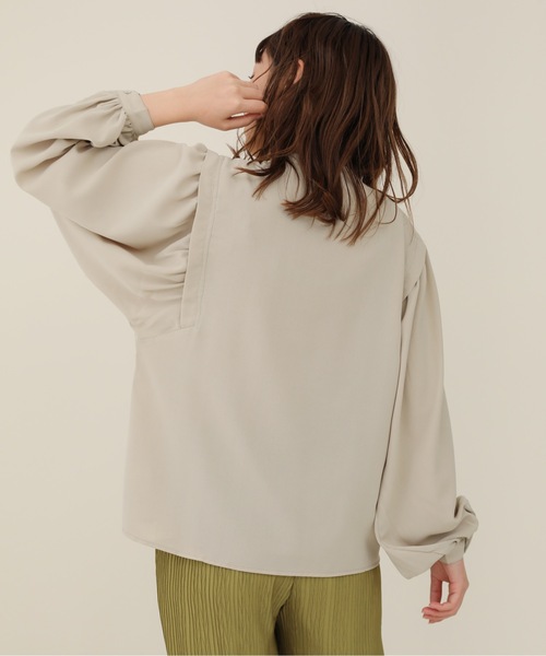 sakishimatokyo（サキシマトーキョー）の「【ZOZO限定】サキシマamp「クルーネックノボリューム袖ブラウス／シアーブラウス」（シャツ/ブラウス・レディース・アイボリー/ラベンダー/ブラック/グリーン系その他・FREE）」の6枚目の写真