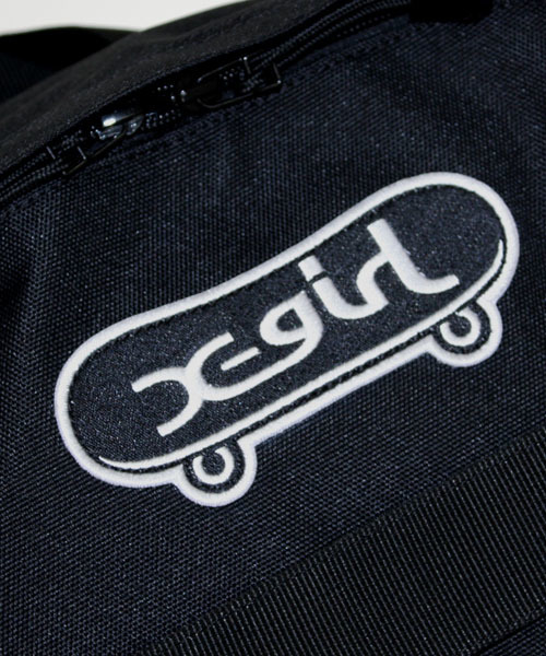 X-girl(エックスガール)の「【NYLON6月号掲載】SK8 BACKPACK 2015(バックパック/リュック・レディース・ブラック/レッド/グリーン/ネイビー・ONE SIZE)」の16枚目の写真