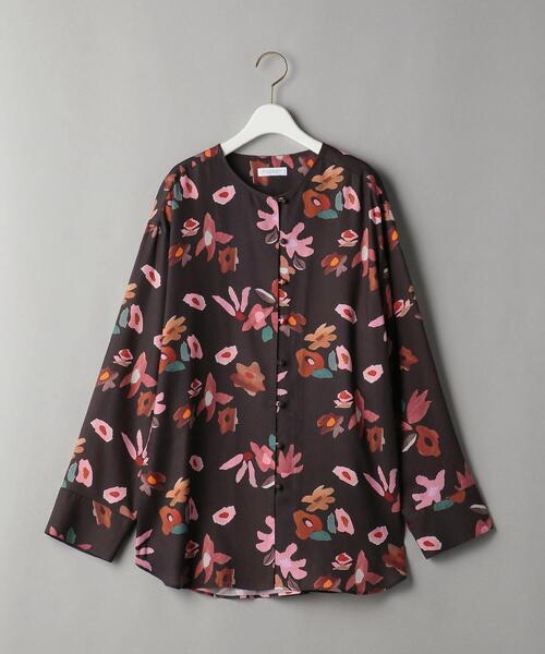 【極美品】UNITED ARROWS フラワーデザイン長袖ブラウス　ノーカラー 極美品】UNITED ARROWS フラワーデザイン長袖ブラウス ノー