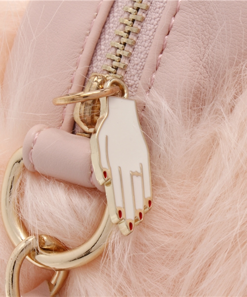 goocy（グーシー）の「フェイクファーまるポシェット（ショルダーバッグ・レディース・ピンク/アイボリー/ブラック・FREE）」の4枚目の写真
