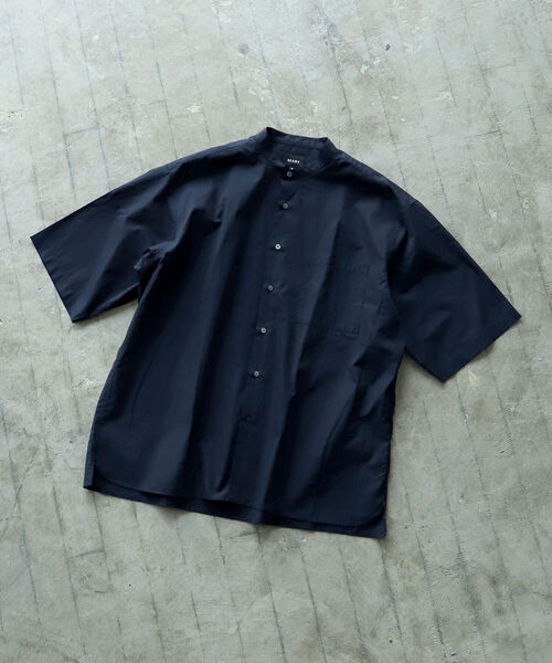 BEAMS（ビームス）の「BEAMS / バンドカラー イージー 5分袖 シャツ（シャツ/ブラウス・メンズ・ベージュ/ネイビー/オリーブ・MEDIUM/X-LARGE/SMALL/LARGE）」の18枚目の写真