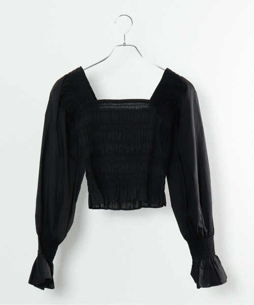 SHEER flow(シアーフロウ)の「【インフルエンサー Lizプロデュースアイテム】シャーリングブラウス(シャツ/ブラウス・レディース・ブラック/ホワイト・FREE)」の17枚目の写真