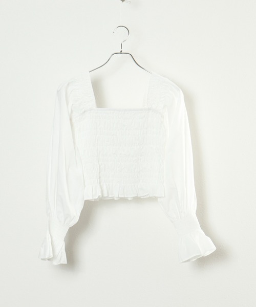 SHEER flow(シアーフロウ)の「【インフルエンサー Lizプロデュースアイテム】シャーリングブラウス(シャツ/ブラウス・レディース・ブラック/ホワイト・FREE)」の16枚目の写真