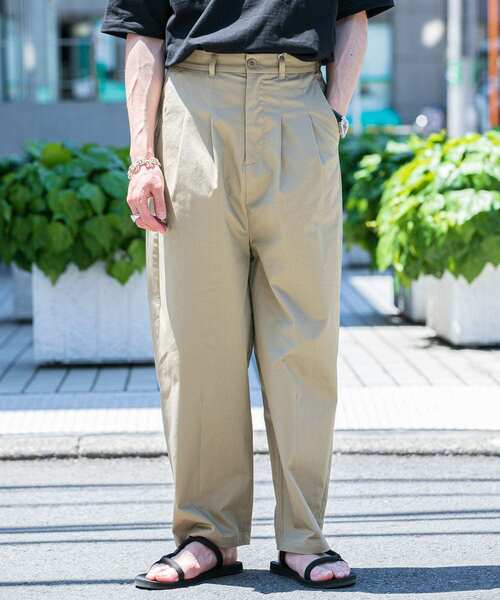 ITEMS URBANRESEARCH（アイテムズ アーバンリサーチ）の「2タック ワイドパンツ（その他パンツ・メンズ・ブラック/ダークグレー/グレー/ベージュ・MEDIUM/SMALL/LARGE）」の5枚目の写真