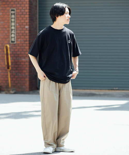 ITEMS URBANRESEARCH（アイテムズ アーバンリサーチ）の「2タック ワイドパンツ（その他パンツ・メンズ・ブラック/ダークグレー/グレー/ベージュ・MEDIUM/SMALL/LARGE）」の15枚目の写真