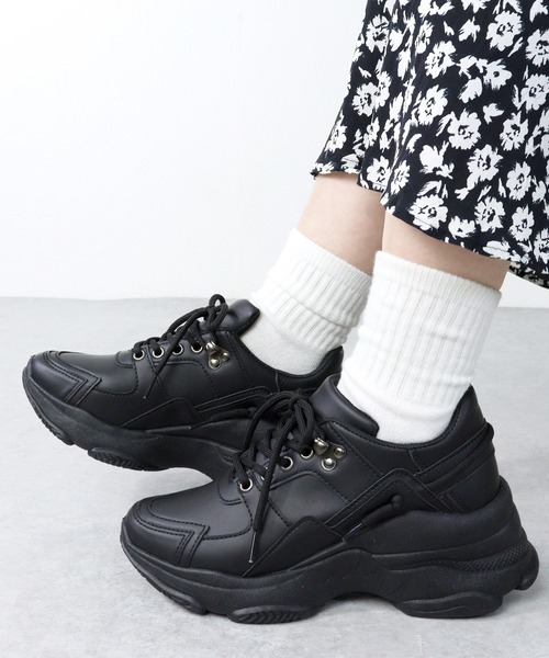 LOVEHUNTER(ラブハンター)の「LoveHunter /軽量約6.5cmソール 厚底ダッドスニーカー(1556)(スニーカー・レディース・ホワイト/ブラック/ブラック×ブラック・LL/3L/M/L/S)」の3枚目の写真