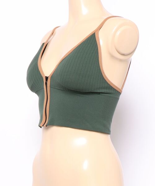 Anuenue（アヌエヌエ）の「インナーレス パッド入りジップアップキャミソール（キャミソール・レディース・B/F/A/C/D/E・FREE）」の12枚目の写真