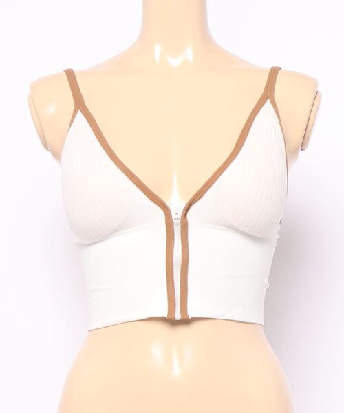 Anuenue（アヌエヌエ）の「インナーレス パッド入りジップアップキャミソール（キャミソール・レディース・B/F/A/C/D/E・FREE）」の15枚目の写真