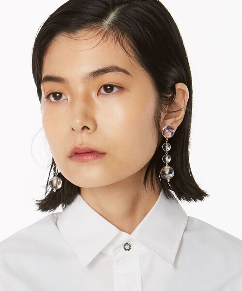 ANEVER（アンエバー）の「FLOWER BALL DROPPED ピアス（ピアス（両耳用）・レディース・ホワイト系・F）」の2枚目の写真