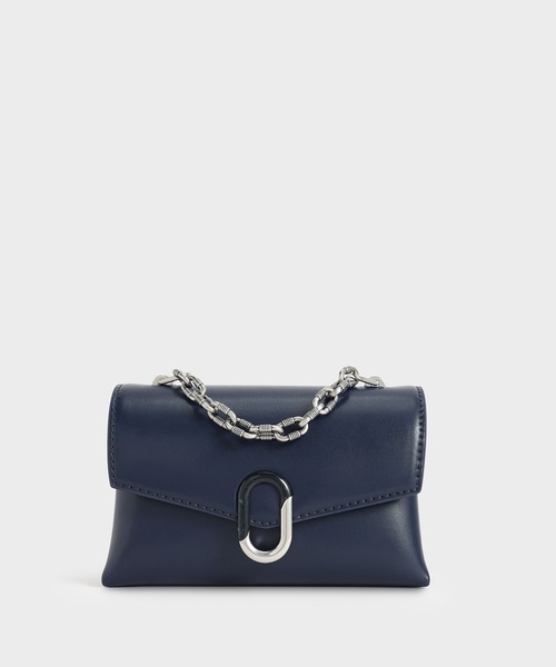 CHARLES & KEITH（チャールズ & キース）の「チェーンストラップ エンベロープクロスボディバッグ / Chain Strap