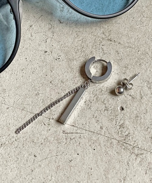 SPINNS（スピンズ）の「モチーフチェーンデザインフープピアス（ピアス（両耳用）・メンズ・A/B/D/C・ONESIZE）」の4枚目の写真