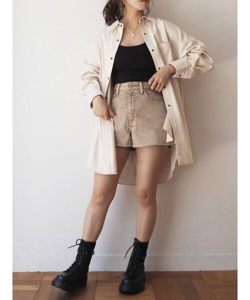 EVRIS（エヴリス）の「BASICデニムショートパンツ（デニムパンツ・レディース・カーキ/ベージュ/ブラウン・SMALL/MEDIUM）」の6枚目の写真