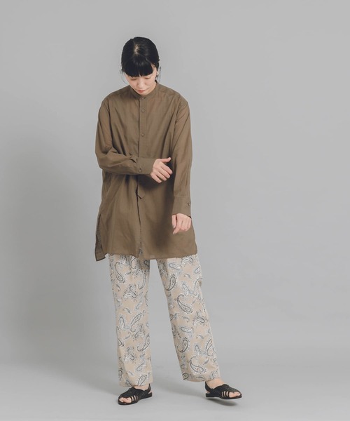 URBAN RESEARCH DOORS(アーバンリサーチドアーズ)の「White Label コットンスラブローンロングシャツ(シャツ/ブラウス・レディース・オフホワイト/ブラウン系その他・ONE)」の3枚目の写真