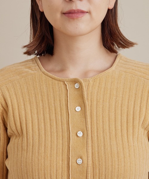 SALON adam et rope'(サロン アダム エ ロペ)の「【極上の肌ざわり】2WAYリブプルオーバー -CreamyCotton /クリーミーコットン-(カーディガン/ボレロ・レディース・ベージュ/オフホワイト/グリーン・FREE)」の16枚目の写真