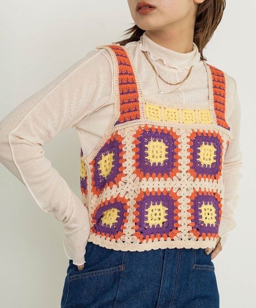 w closet（ダブルクローゼット）の「モチーフベスト+シアータートルプルオーバーSET（ニット/セーター・レディース・ブラック/キナリ/ブラウン・FREE）」の2枚目の写真