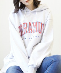 【CHICHI】PARAMUS MINNESOTA LOGO / パラマス ミネソタ アーチロゴ 配色刺繍 パーカー(BEY)