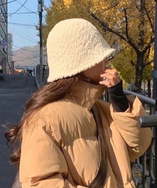 MANGROVE(マングローブ)の「モコモコボアバケットハット(ハット・レディース・ブラック/アイボリー/キャメル/ピンクベージュ/ベージュ・FREE)」の13枚目の写真