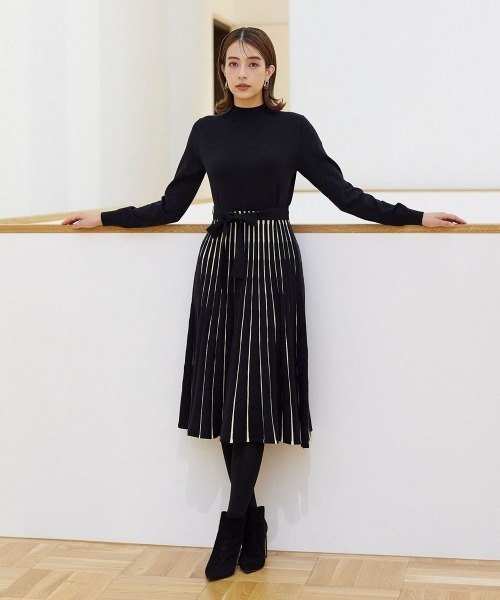 ketty(ケティ)の「チラ見せ配色で華やぎ エレガントニットワンピース ≪手洗い可能≫(ワンピース・レディース・ベージュ系その他/ブラック系その他/ワインレッド/ブルー系その他・M)」の10枚目の写真