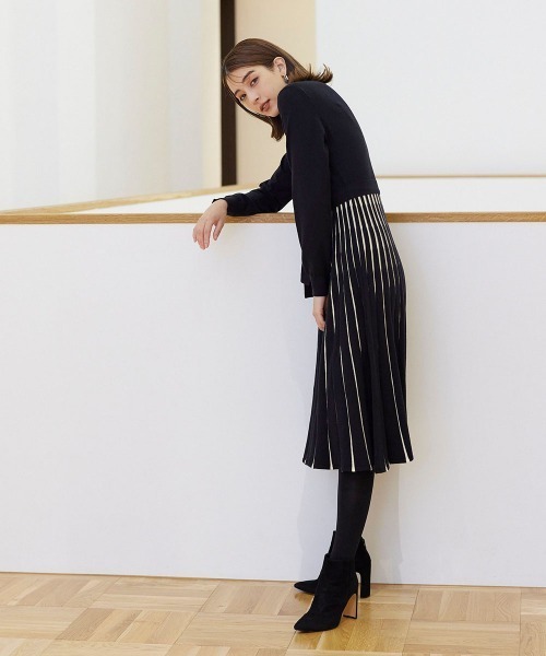 ketty(ケティ)の「チラ見せ配色で華やぎ エレガントニットワンピース ≪手洗い可能≫(ワンピース・レディース・ベージュ系その他/ブラック系その他/ワインレッド/ブルー系その他・M)」の8枚目の写真