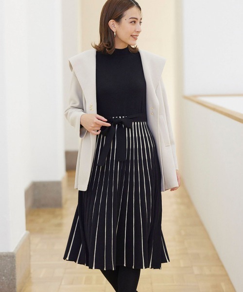 ketty(ケティ)の「チラ見せ配色で華やぎ エレガントニットワンピース ≪手洗い可能≫(ワンピース・レディース・ベージュ系その他/ブラック系その他/ワインレッド/ブルー系その他・M)」の12枚目の写真