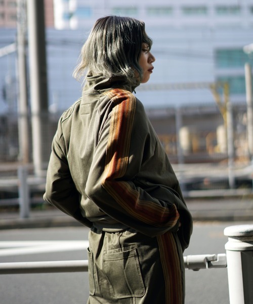 AVIREX（アヴィレックス）の「TRACK JACKET/ トラックジャケット（ジャージ・レディース・ホワイト/ブラック/オリーブ・MEDIUM/LARGE/X-LARGE/2XL）」の15枚目の写真