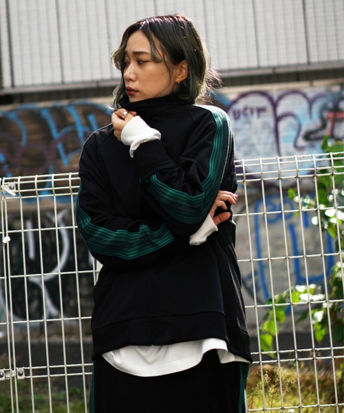 AVIREX（アヴィレックス）の「TRACK JACKET/ トラックジャケット（ジャージ・レディース・ホワイト/ブラック/オリーブ・MEDIUM/LARGE/X-LARGE/2XL）」の16枚目の写真