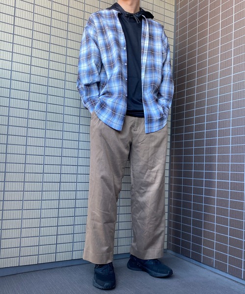 HEYUMM（ヘユム）の「オンブレチェックルーズバンドカラーシャツ（シャツ/ブラウス・レディース・ホワイト系その他/ブルー系その他/レッド系その他・ONE）」の6枚目の写真