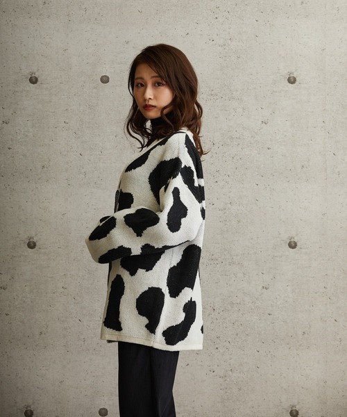 L.H.P(エルエイチピー)の「courage/クラージュ/総柄オーバーサイズシルエットニットカーディガン(カーディガン/ボレロ・レディース・グリーン/ブラック/パープル・FREE)」の7枚目の写真