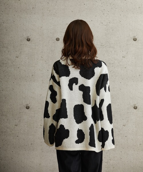 L.H.P(エルエイチピー)の「courage/クラージュ/総柄オーバーサイズシルエットニットカーディガン(カーディガン/ボレロ・レディース・グリーン/ブラック/パープル・FREE)」の12枚目の写真